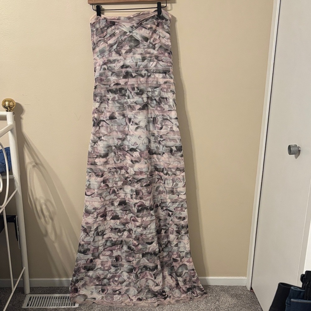 BCBGMAXAZRIA Erika Tiered Mesh Floral Tulle Strapless Maxi  Dress